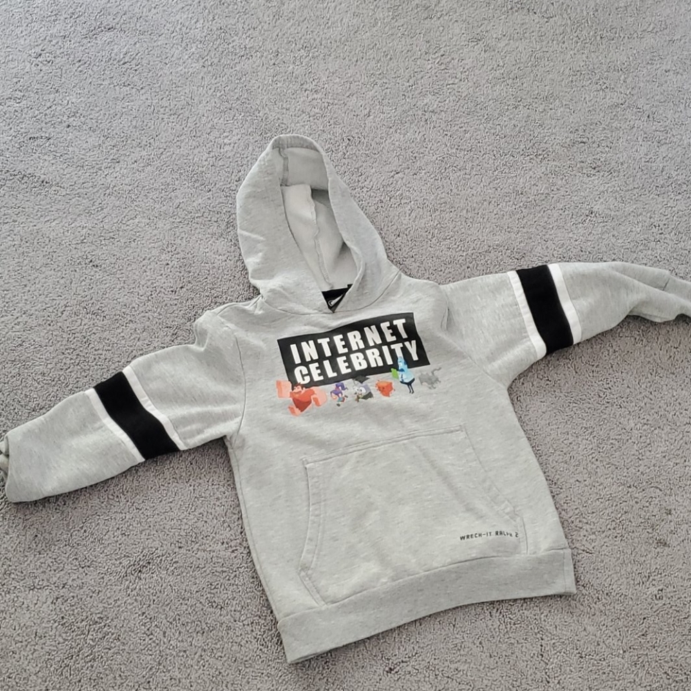Wreck it ralph 2 disney hoodie sz small